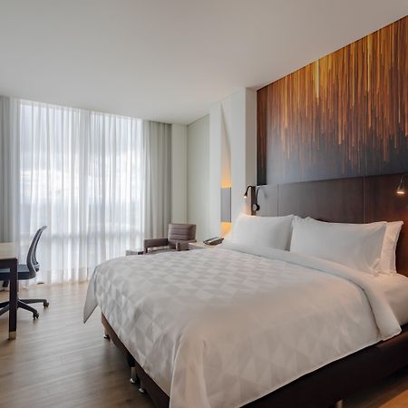 Holiday Inn Bogota Airport By Ihg Esterno foto