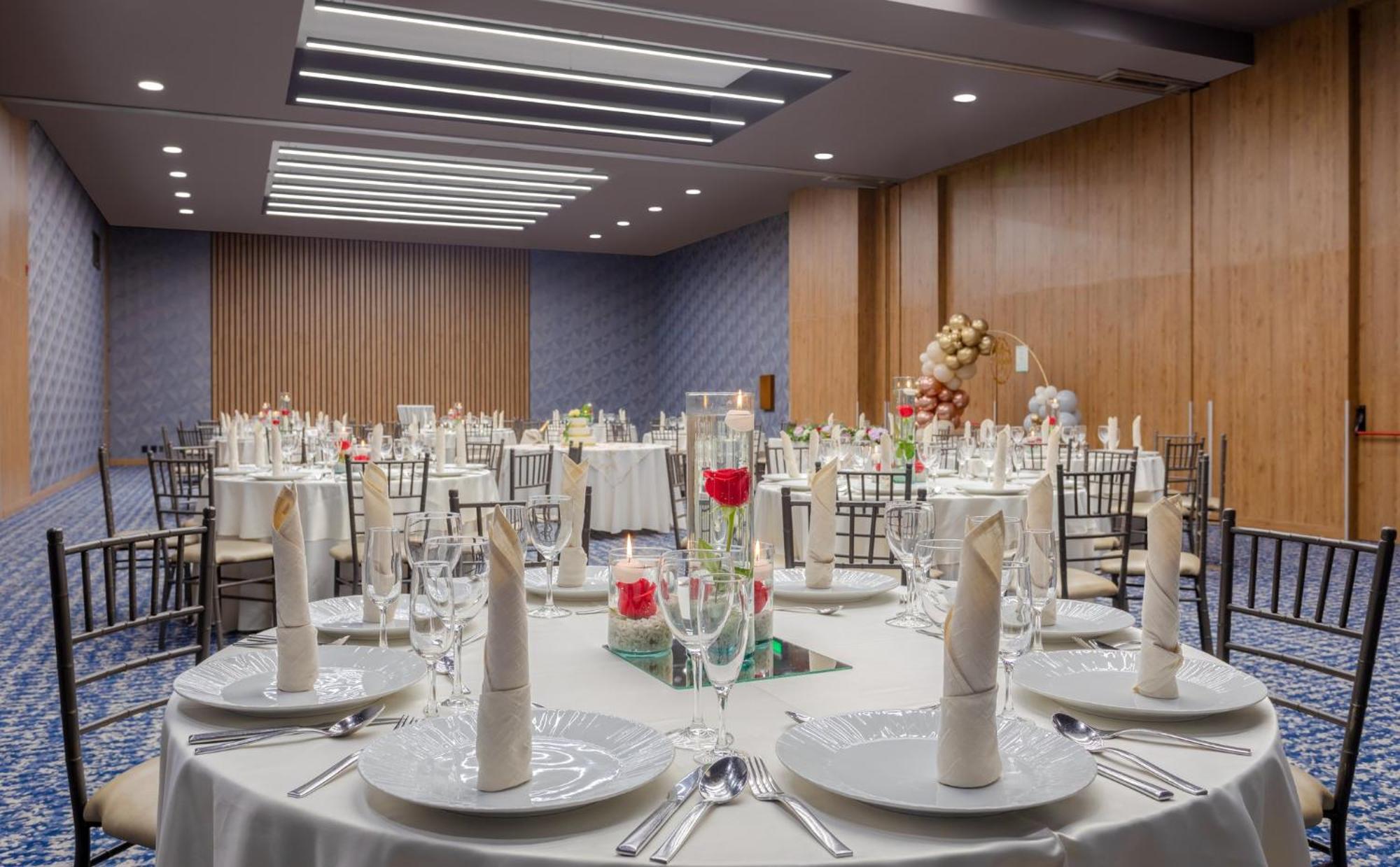 Holiday Inn Bogota Airport By Ihg Esterno foto